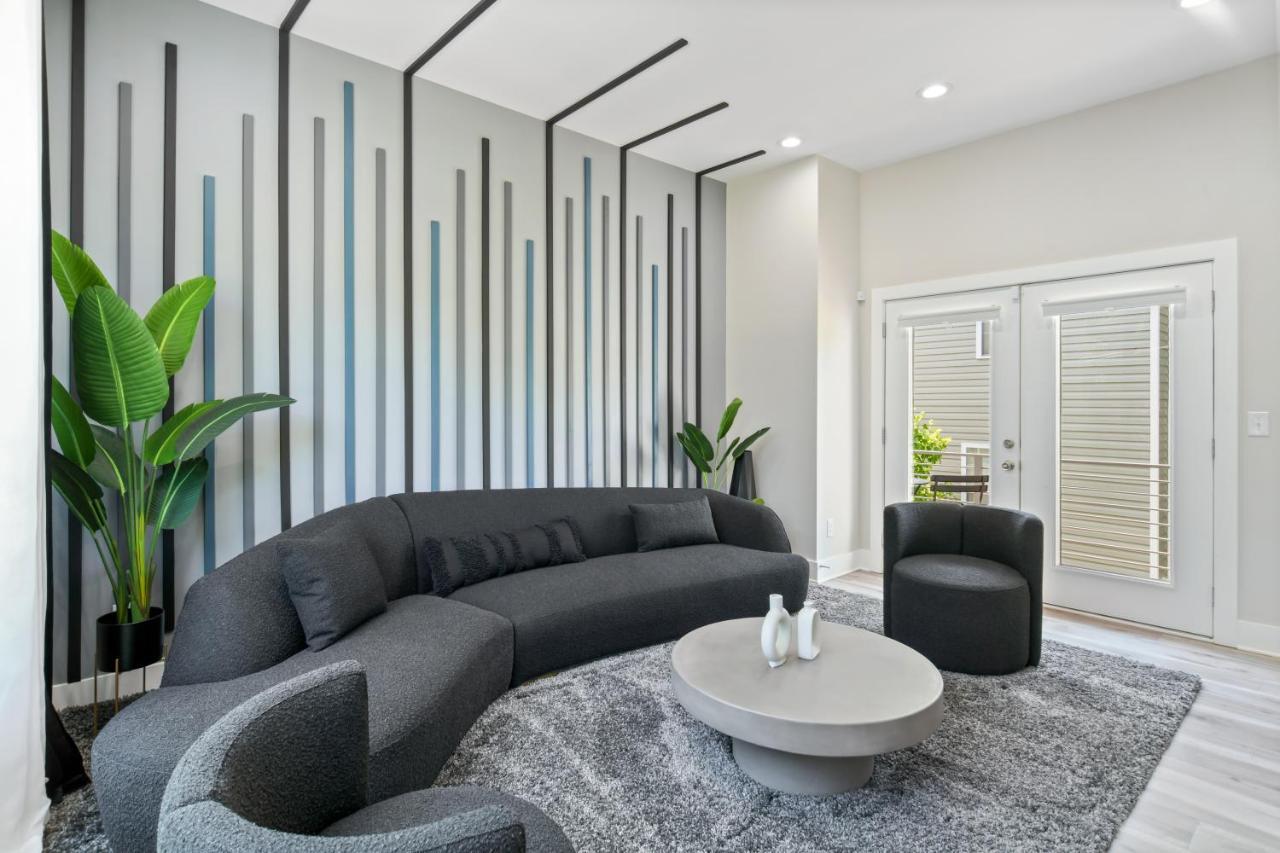 The Red Door - Ultra Modern Atlanta Home - Designedbydom Ngoại thất bức ảnh